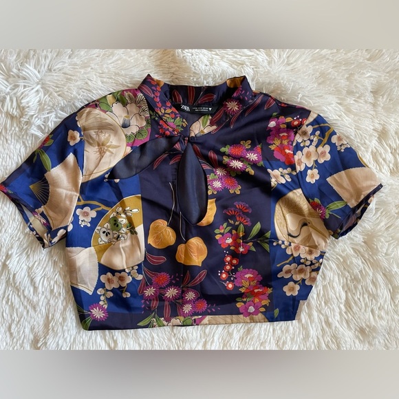 #85 Zara Satin Effect Printed Top - Picture 5 of 5